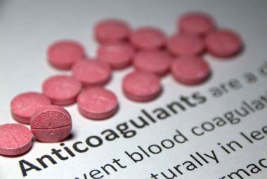 Use of anticoagulant drug after aortic valve replacement lowers mortality risk, study