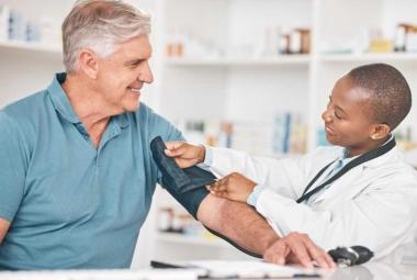 These healthcare professionals may be secret weapon against hypertension, study finds